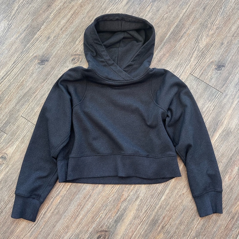 Lululemon cropped sweatshirt